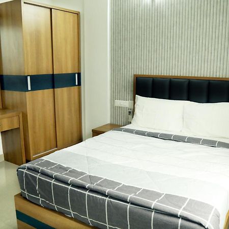 Alite Enclaves Fully Furnished Apartments Thrissur Buitenkant foto