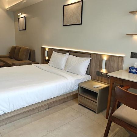 Alite Enclaves Fully Furnished Apartments Thrissur Buitenkant foto